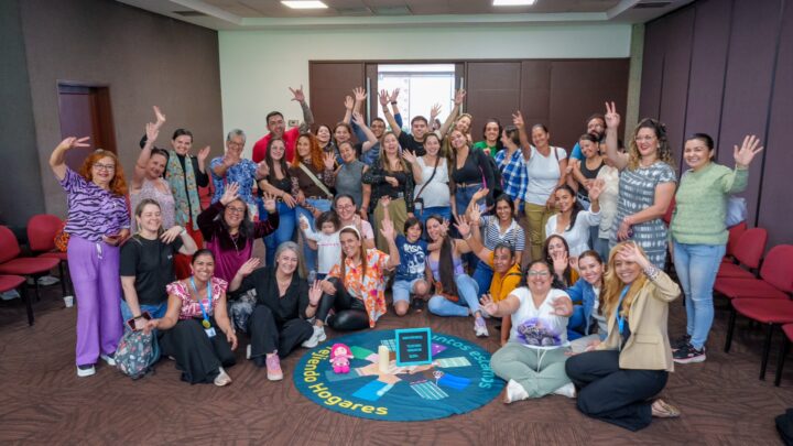 Talleres gratuitos de Tejiendo Hogares en Medellín