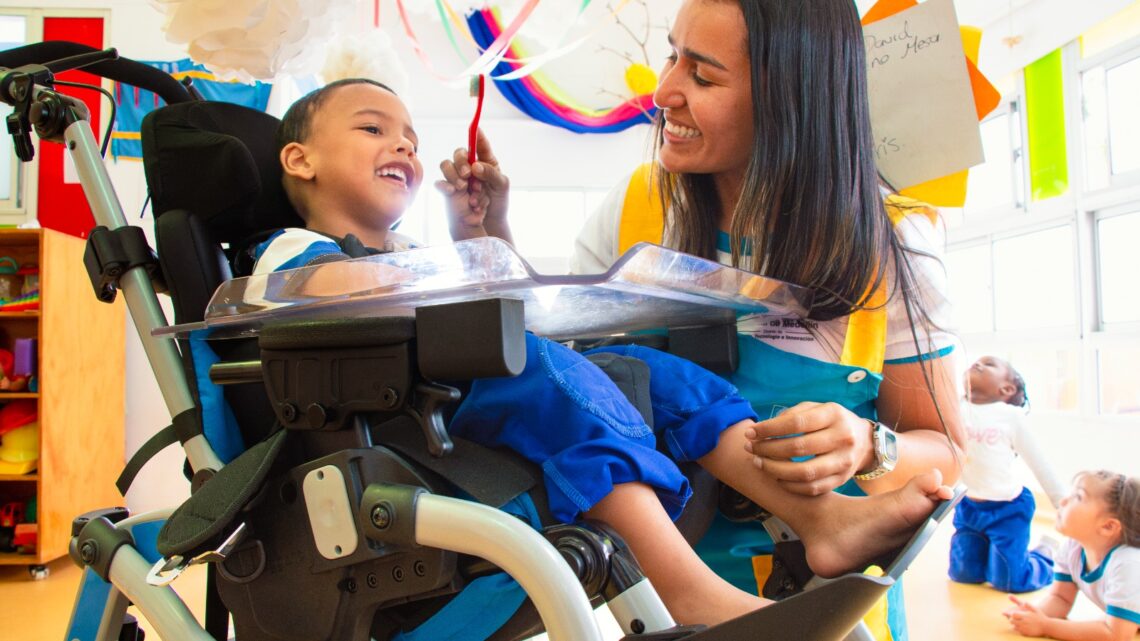 atención integral a niñas y  niños con discapacidad