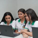 Estudiantes de Medellín crean sistema de acuaponia con agua lluvia para cultivar alimentos